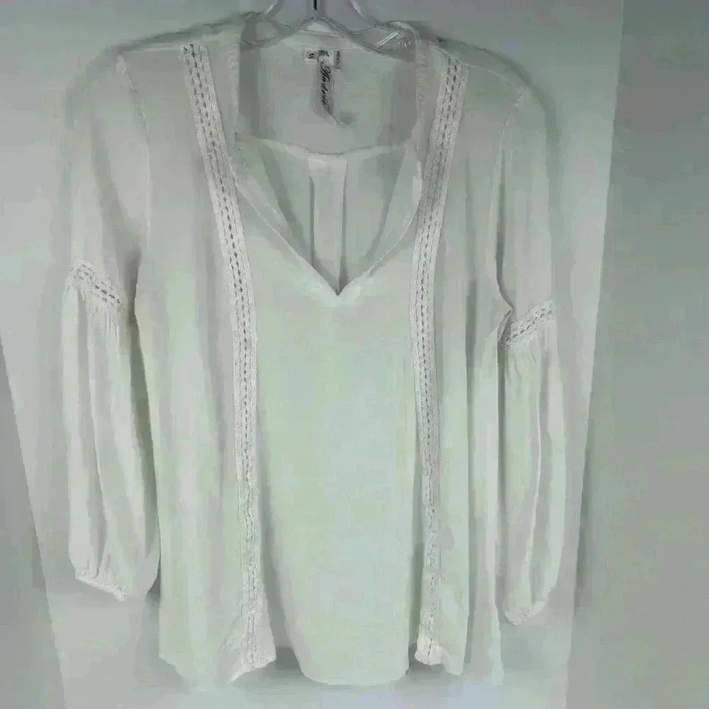 Andree by Unit Women's White Crochet‎ Lace Tunic Blouse Size S